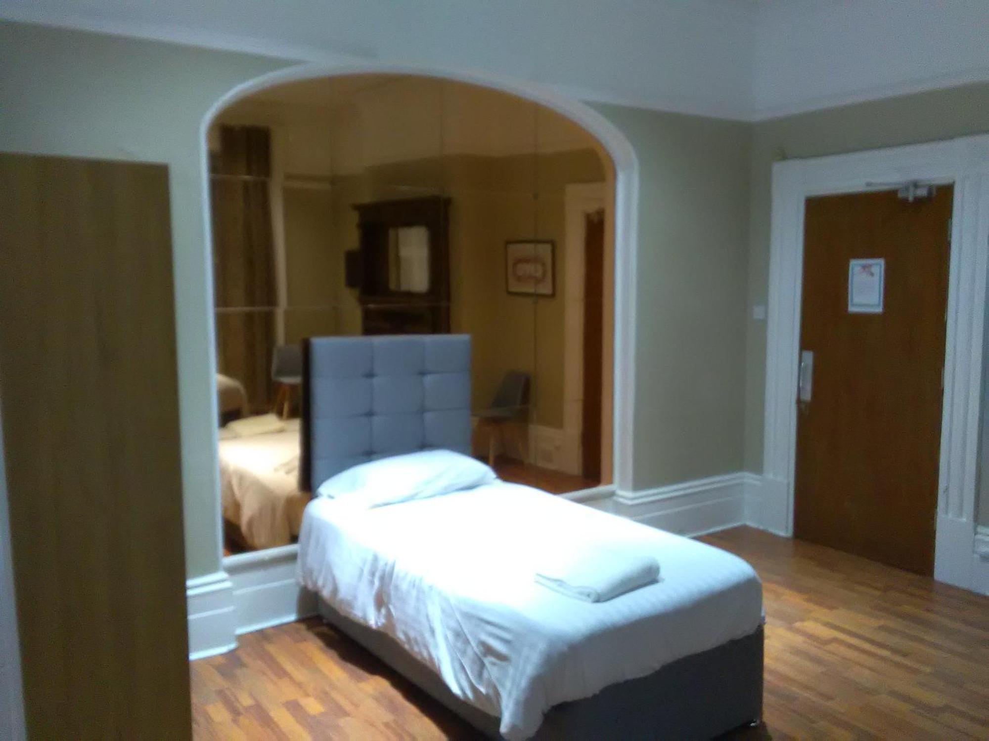 Clifton Hotel Newcastle Newcastle upon Tyne Quarto foto